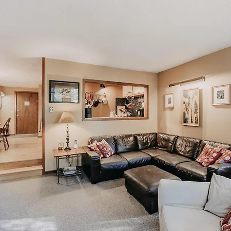 Snowater Condo 41 - A Spacious Condo With Private Sauna Wifi And A Soaker Tub